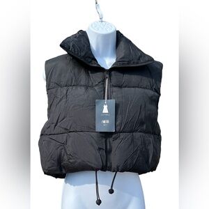 Knowell black puffy vest